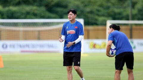 Podcast 10/04: Trợ lý HLV Kim Sang-sim gia nhập Thai League, truyền thông Thái Lan nói gì?