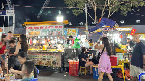 Siết chặt an toàn thực phẩm: Từ bếp ăn tập thể đến thức ăn đường phố