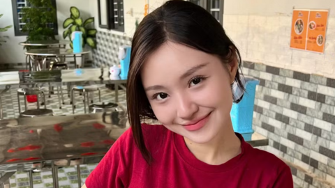 Khánh Như về quê làm ‘cô Tấm’ nấu bún riêu sau khi giành ngôi Á hậu