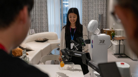 Dịch vụ robot dọn nhà của Trung Quốc thu hút quốc tế