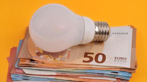 Liên minh châu Âu dự kiến hạ thuế điện giữa nỗi lo khủng hoảng năng lượng mới