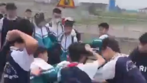 Kỳ thị vùng miền: Câu chuyện nhỏ nhưng để lại hệ lụy dài trong môi trường học đường