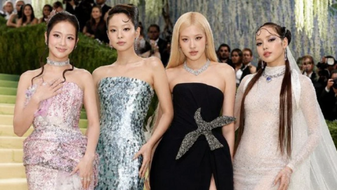 4 cô nàng BLACKPINK tiếp tục gây sốt tại Met Gala 2026
