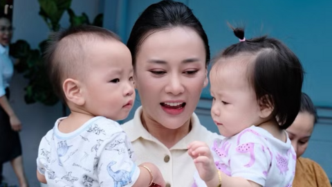 Cặp song sinh nhà Phương Oanh chiếm sóng mạng xã hội ngày sinh nhật