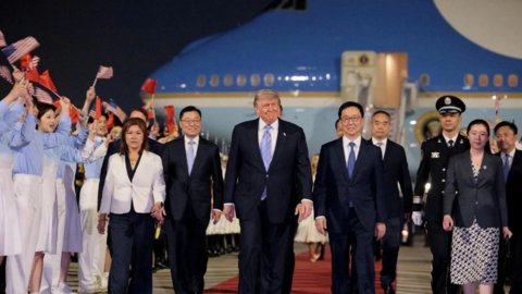Tổng thống Mỹ Donald Trump tới Bắc Kinh, bắt đầu chuyến thăm cấp nhà nước tại Trung Quốc