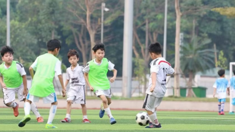 Khi chạy nhảy trở thành ‘điều xa xỉ’ với trẻ em thành thị