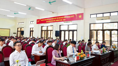HĐND xã Đan Phượng thông qua 8 nghị quyết quan trọng