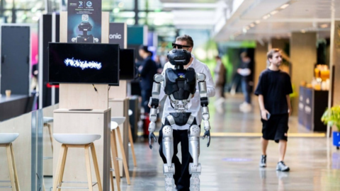 Châu Âu chạy đua phát triển robot AI, lo tụt hậu trước Mỹ và Trung Quốc