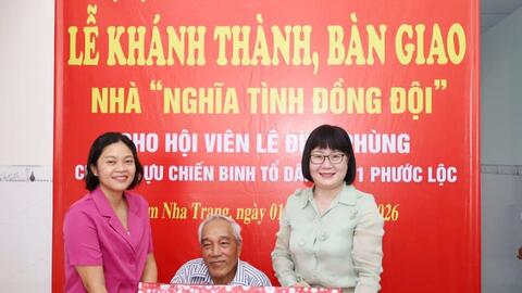 Nghĩa tình đồng đội nơi phố biển