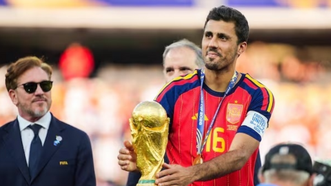 Tin thể thao (11-8): Barcelona tiến sát "bom tấn" Rodri