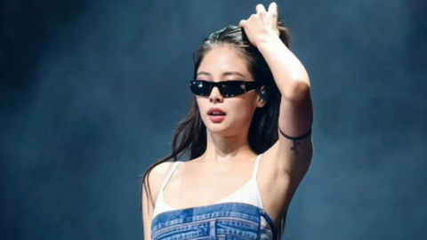 Jennie (Blackpink) bật khóc trên sân khấu sau hàng loạt sự cố