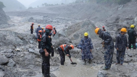 Nguy cơ lũ chồng lũ cản trở công tác cứu hộ ở Nepal