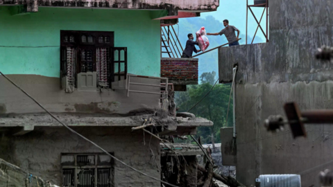 Lũ quét gây thiệt hại nặng nề, Nepal chật vật tìm nguồn lực phục hồi
