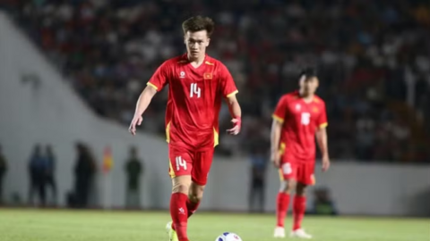 Hoàng Đức nhận thưởng 1 tỷ đồng
