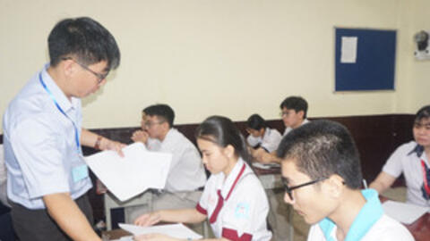 TPHCM giảm thi cử, hồ sơ, sổ sách trong trường học