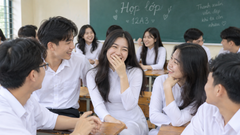 Người bạn thành đạt luôn hào phóng trả tiền những cuộc vui bỗng “keo kiệt”, lý do ai cũng vỡ lẽ