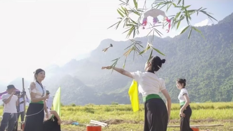 Độc đáo Lễ hội Kin Lẩu Khẩu Mẩu của người Thái ở Phong Thổ