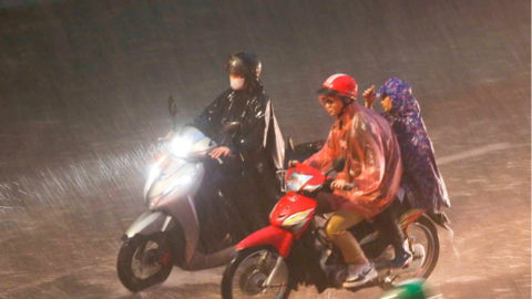 Cảnh báo mưa rất to từ Hà Tĩnh đến Đà Nẵng, nguy cơ lũ quét và sạt lở