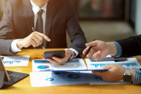 <a href="/ngam" title="Ngẫm" rel="dofollow">Ngẫm</a>