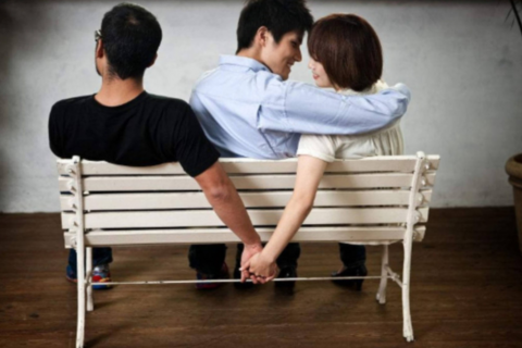 <a href="/ngam" title="Ngẫm" rel="dofollow">Ngẫm</a>