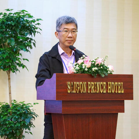 <a href="/khoi-nghiep" title="Khởi nghiệp" rel="dofollow">Khởi nghiệp</a>
