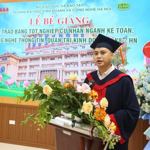 <a href="/khoi-nghiep" title="Khởi nghiệp" rel="dofollow">Khởi nghiệp</a>