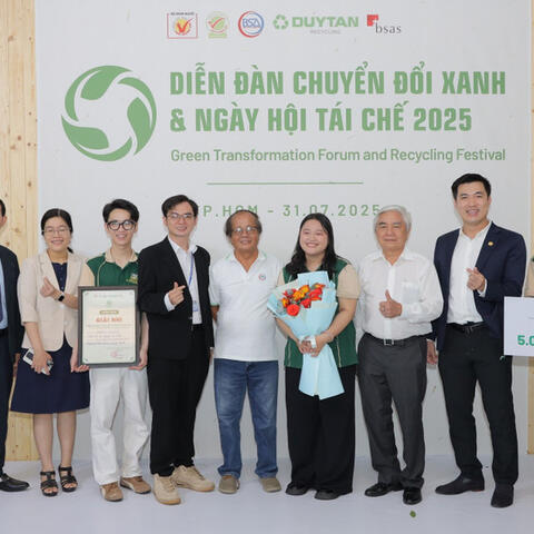 <a href="/khoi-nghiep" title="Khởi nghiệp" rel="dofollow">Khởi nghiệp</a>