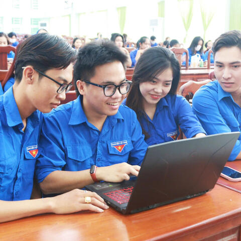 <a href="/hightech" title="Hightech" rel="dofollow">Hightech</a>