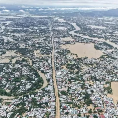 <a href="/tin-tong-hop" title="Tin tổng hợp" rel="dofollow">Tin tổng hợp</a>