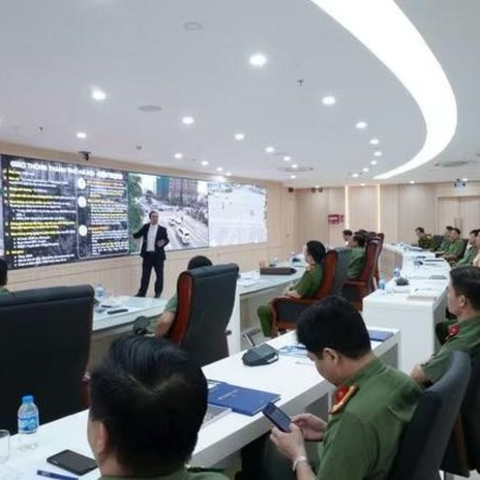 <a href="/hightech" title="Hightech" rel="dofollow">Hightech</a>