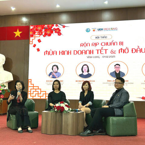 <a href="/kinh-te-247" title="Kinh tế 247" rel="dofollow">Kinh tế 247</a>