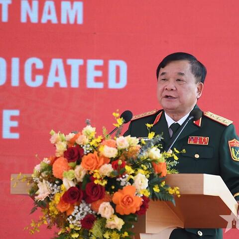 <a href="/tin-tong-hop" title="Tin tổng hợp" rel="dofollow">Tin tổng hợp</a>