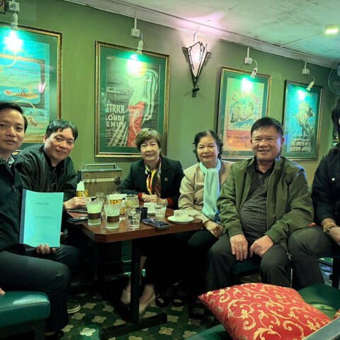 <a href="/gioi-tre" title="Giới trẻ" rel="dofollow">Giới trẻ</a>