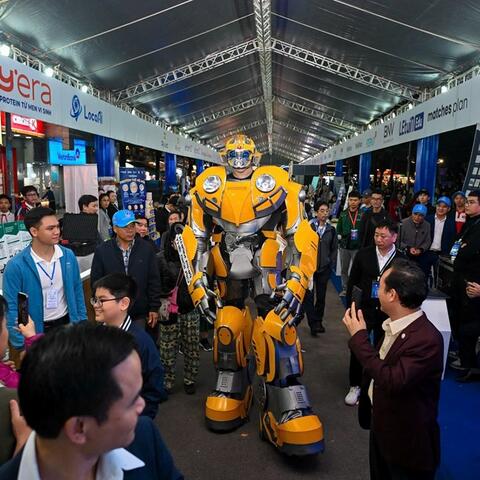 <a href="/hightech" title="Hightech" rel="dofollow">Hightech</a>