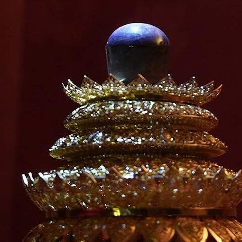 <a href="/kham-pha" title="Khám phá" rel="dofollow">Khám phá</a>