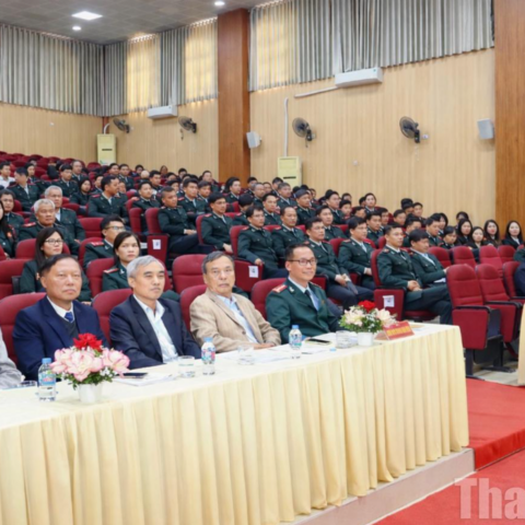 <a href="/tin-tong-hop" title="Tin tổng hợp" rel="dofollow">Tin tổng hợp</a>