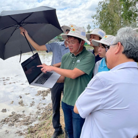 <a href="/hightech" title="Hightech" rel="dofollow">Hightech</a>