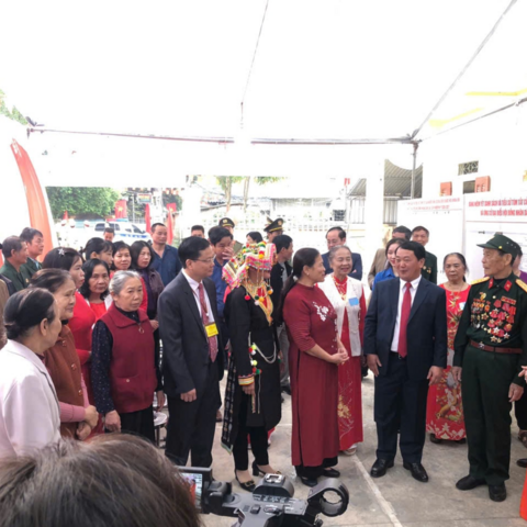 <a href="/tin-tong-hop" title="Tin tổng hợp" rel="dofollow">Tin tổng hợp</a>