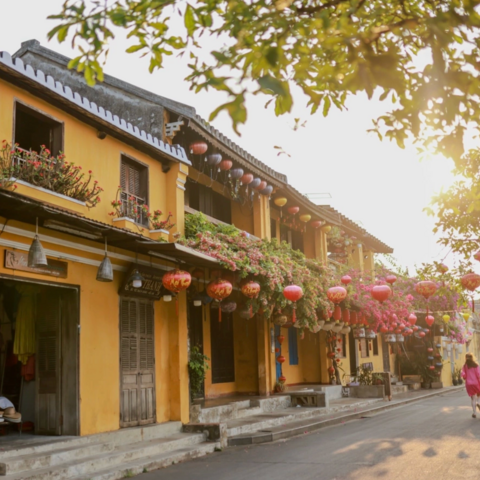 <a href="/kham-pha" title="Khám phá" rel="dofollow">Khám phá</a>