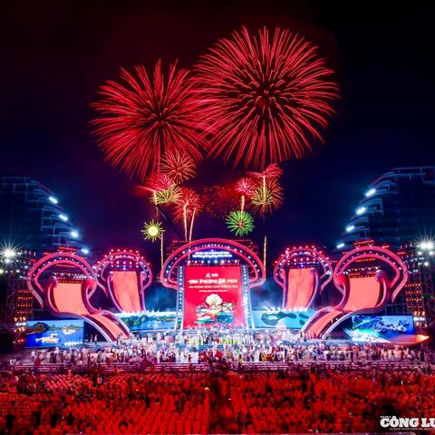 <a href="/kham-pha" title="Khám phá" rel="dofollow">Khám phá</a>