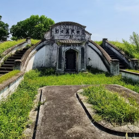 <a href="/kham-pha" title="Khám phá" rel="dofollow">Khám phá</a>