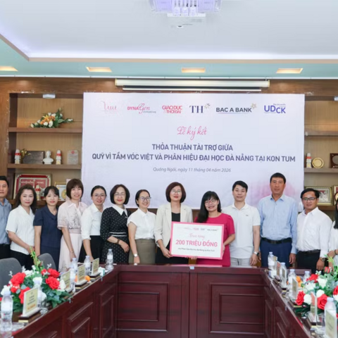 <a href="/tin-tong-hop" title="Tin tổng hợp" rel="dofollow">Tin tổng hợp</a>