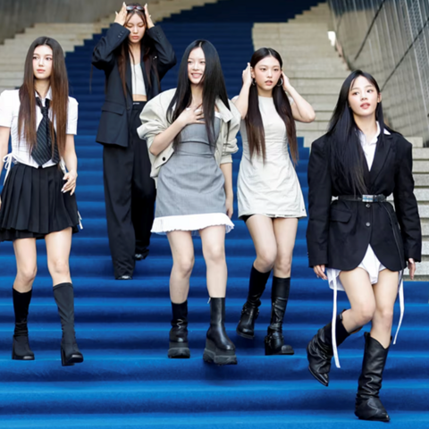 <a href="/gioi-tre" title="Giới trẻ" rel="dofollow">Giới trẻ</a>