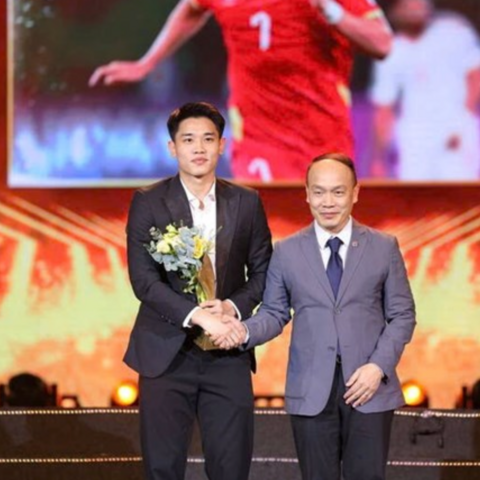 <a href="/gioi-tre" title="Giới trẻ" rel="dofollow">Giới trẻ</a>