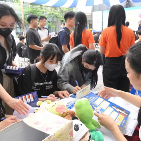 <a href="/khoi-nghiep" title="Khởi nghiệp" rel="dofollow">Khởi nghiệp</a>