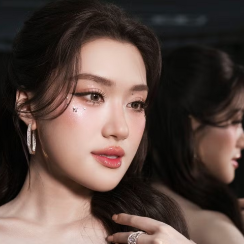 <a href="/gioi-tre" title="Giới trẻ" rel="dofollow">Giới trẻ</a>