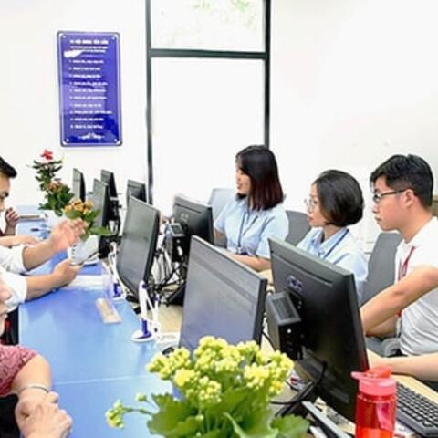 <a href="/tin-tong-hop" title="Tin tổng hợp" rel="dofollow">Tin tổng hợp</a>
