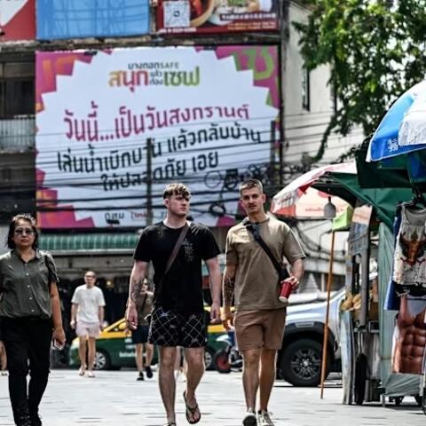 <a href="/kham-pha" title="Khám phá" rel="dofollow">Khám phá</a>