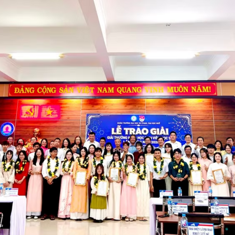 <a href="/doi-song" title="Đời sống" rel="dofollow">Đời sống</a>