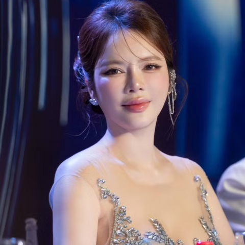 <a href="/gioi-tre" title="Giới trẻ" rel="dofollow">Giới trẻ</a>